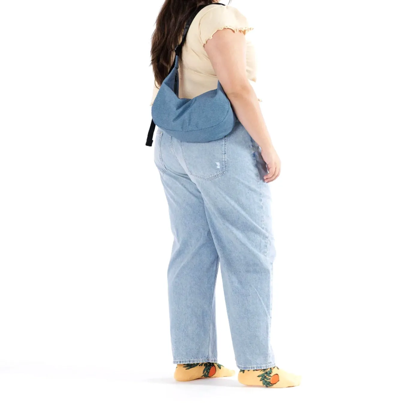 Baggu Medium Crescent Bag / Digital Denim