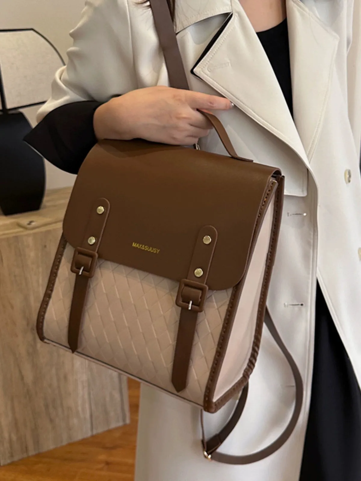 Hand-Woven Women's Stylish Backpack DIY