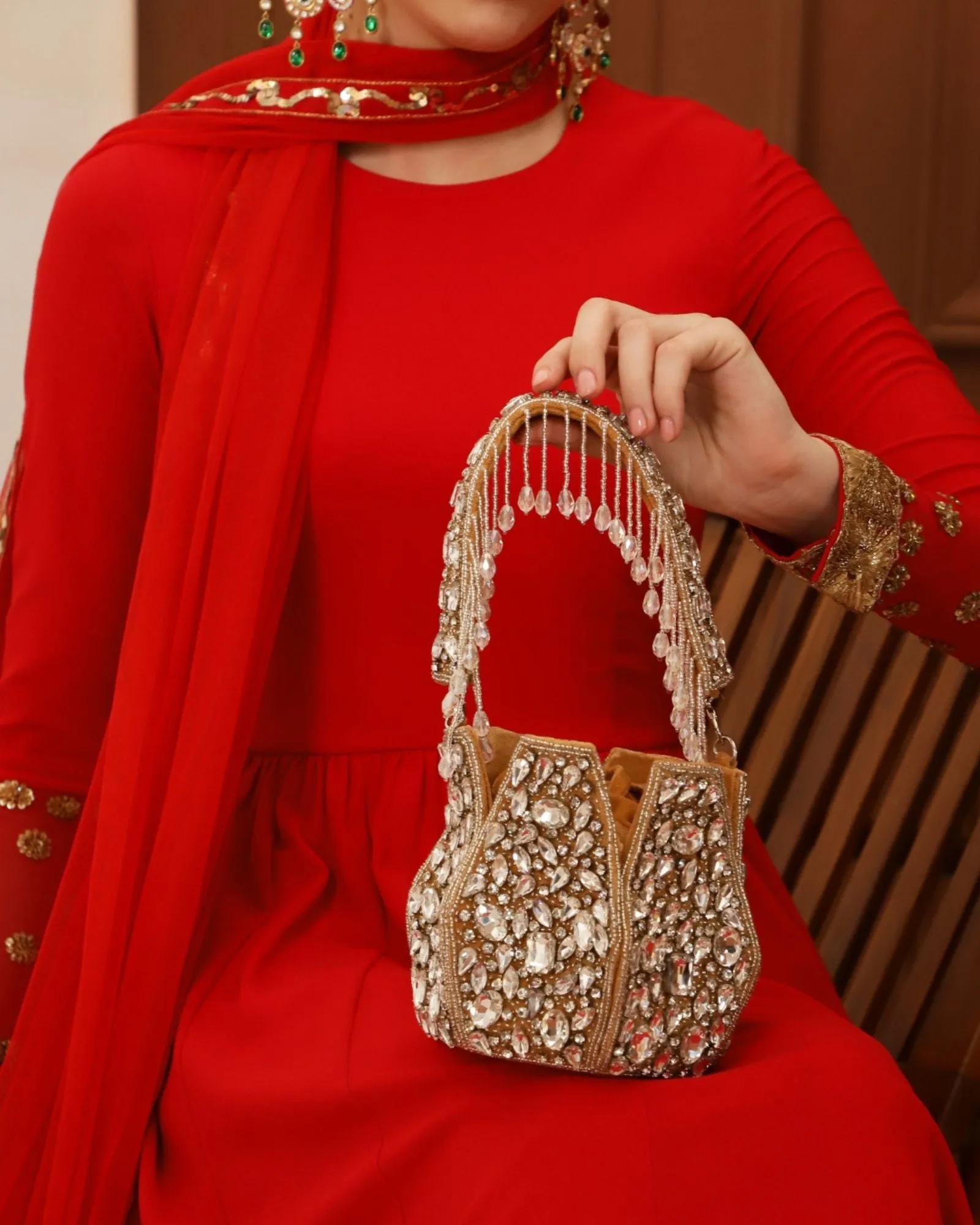 Jhalak Potli Bag with Handle