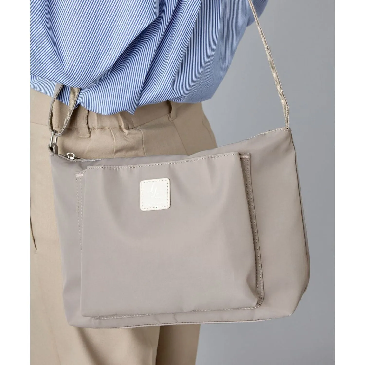 Legato Largo Antibacterial Shoulder Bag