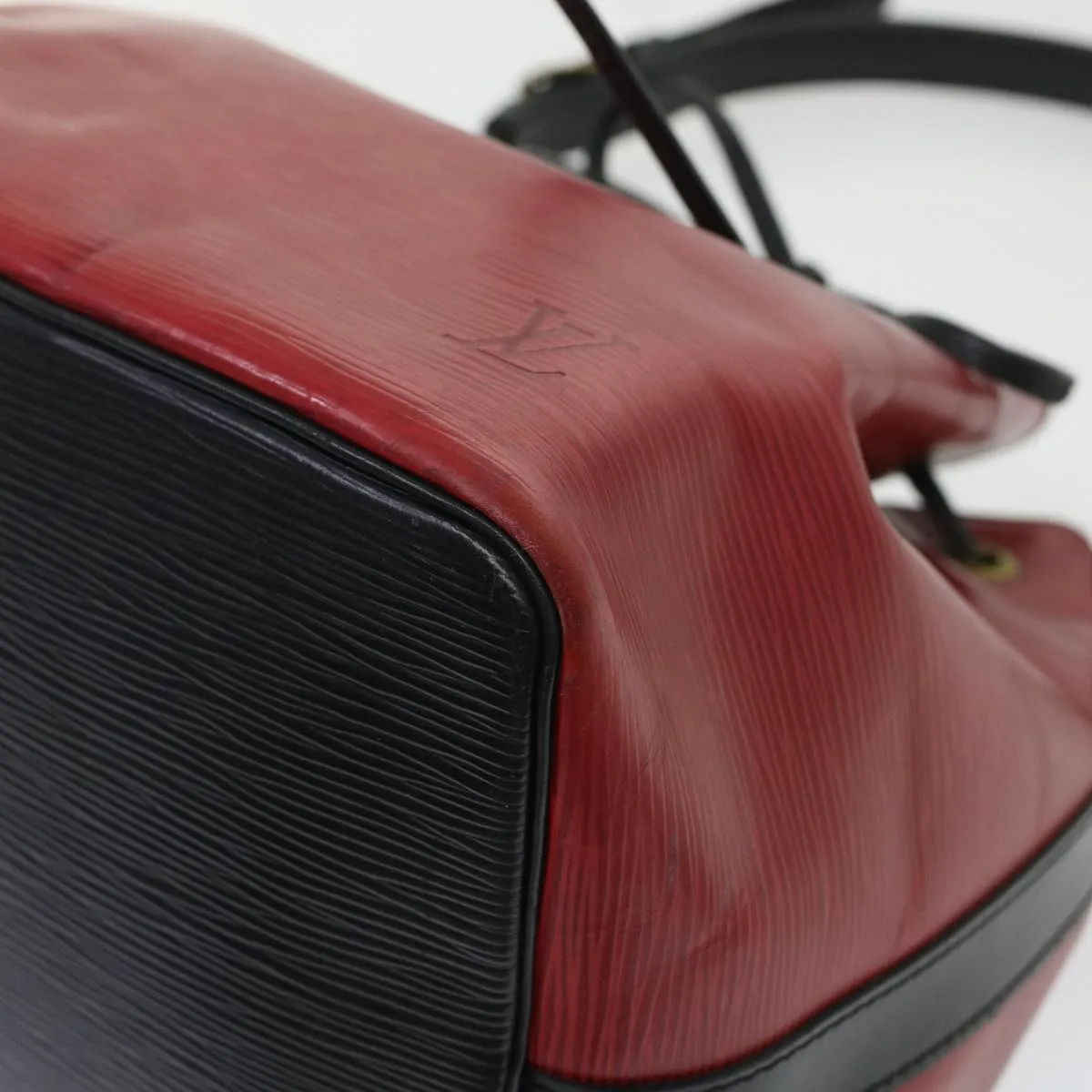 LOUIS VUITTON Epi Petit Noe Shoulder Bag Bicolor Black Red M44172 LV  45384
