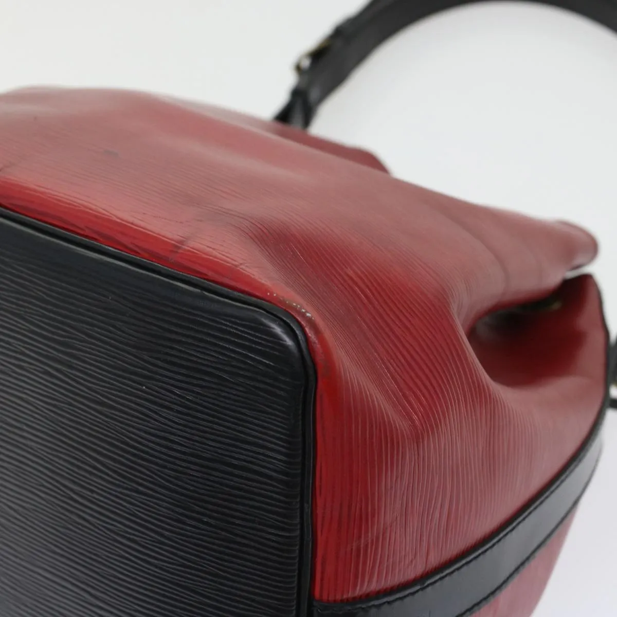 LOUIS VUITTON Epi Petit Noe Shoulder Bag Bicolor Black Red M44172 LV  45384