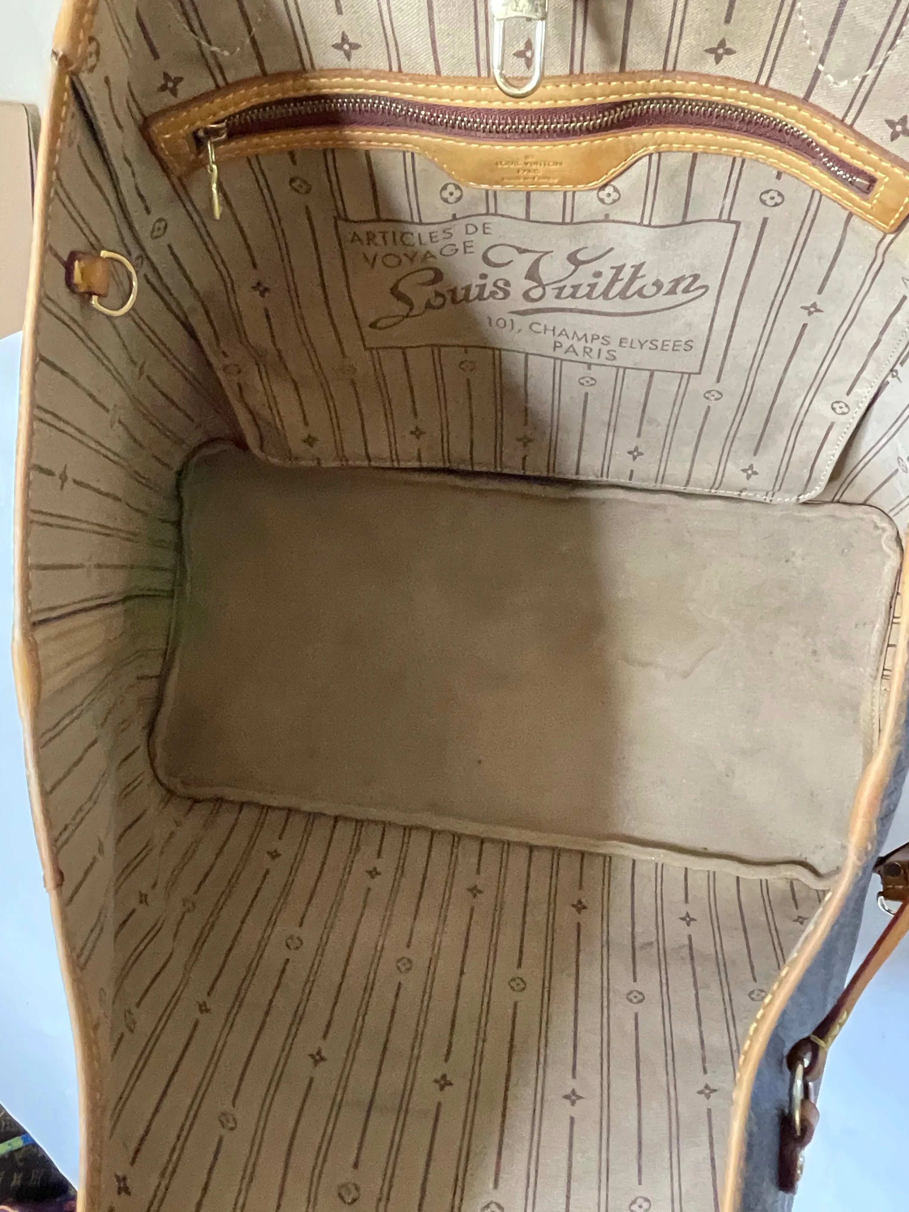 Louis Vuitton Monogram Canvas Neverfull GM - As Seen on Instagram 25/04/2021