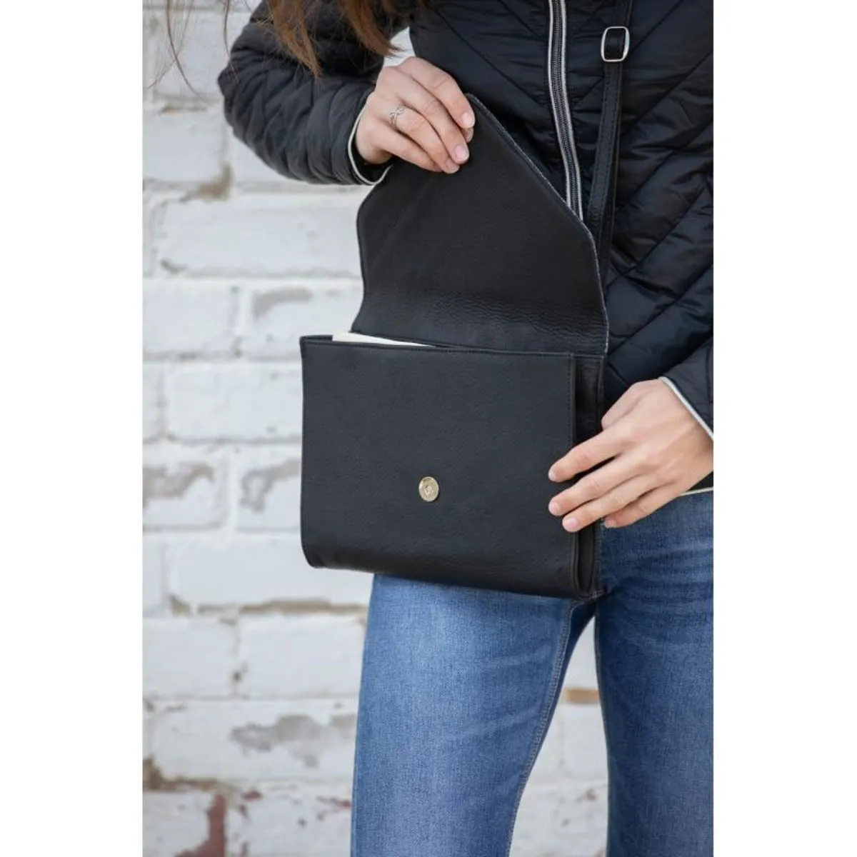 Penelope Laure Clutch