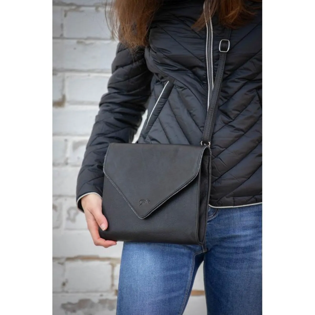 Penelope Laure Clutch