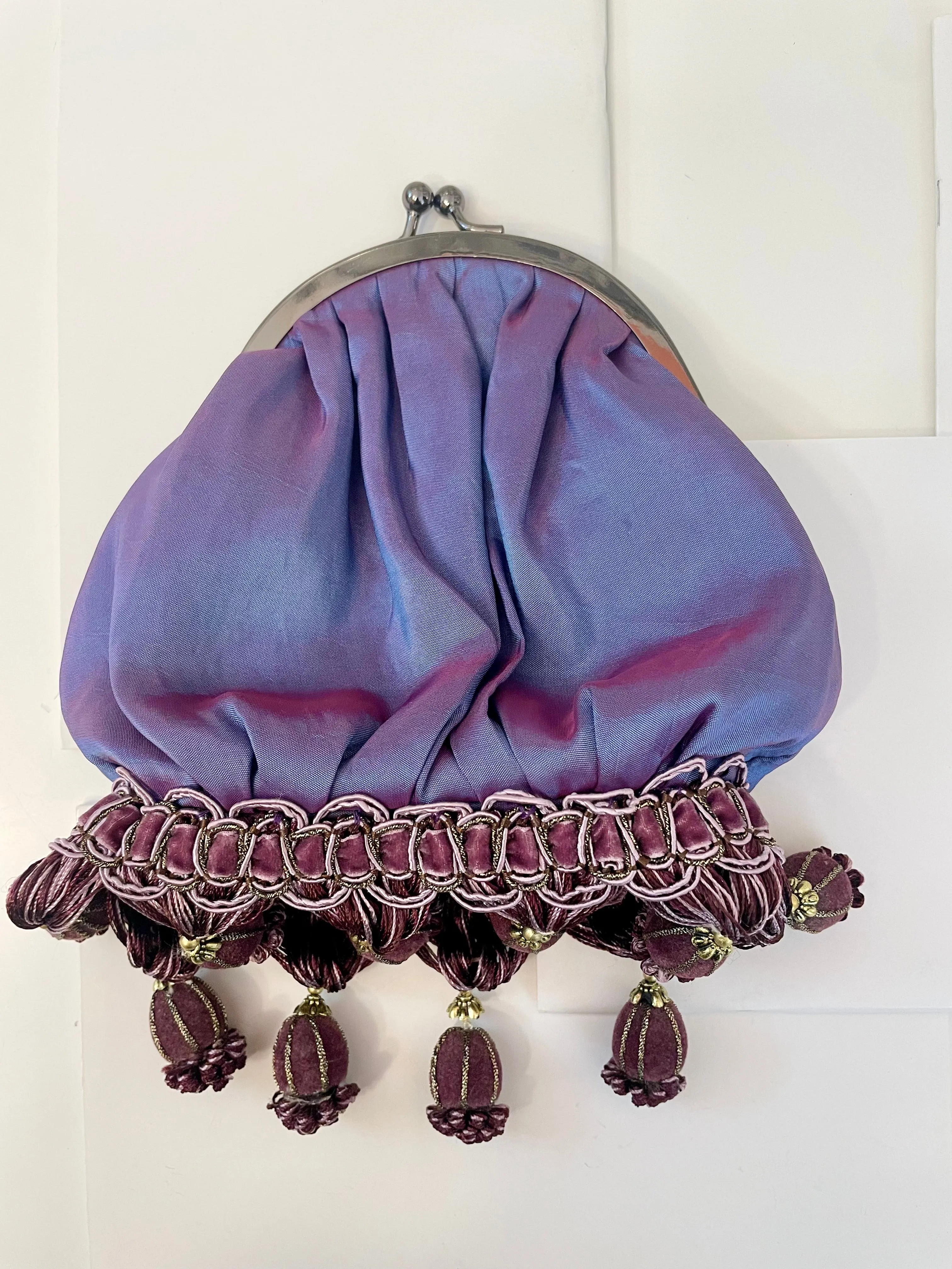 The most divine, and fancy tassel bag... so chic