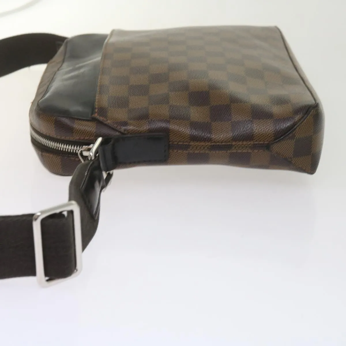 Trendy Inspired Louis Vuitton Damier Ebene Jake Messenger Pm Shoulder Bag N41568 Lv Auth Bs10717