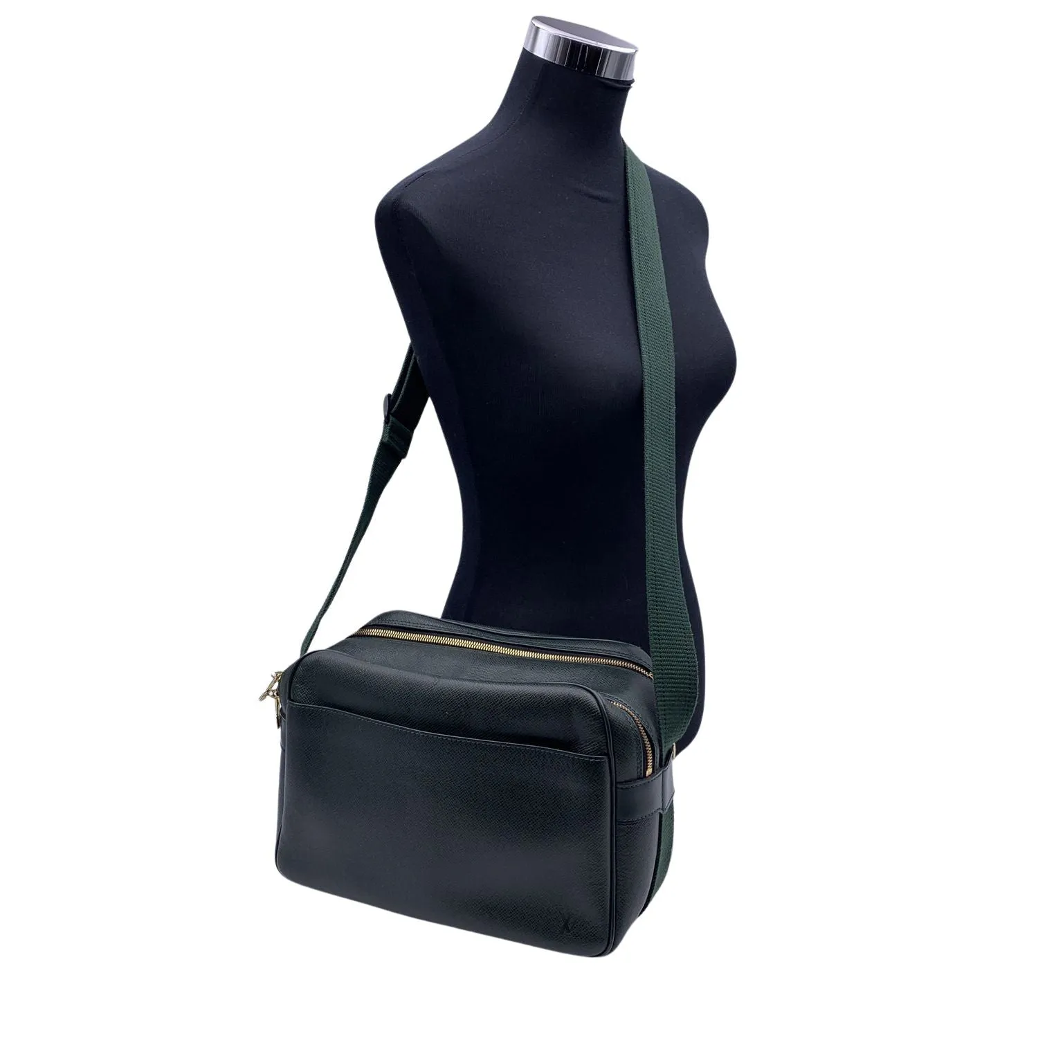 Trendy Inspired Louis Vuitton Green Taiga Leather Reporter Pm Messenger Bag