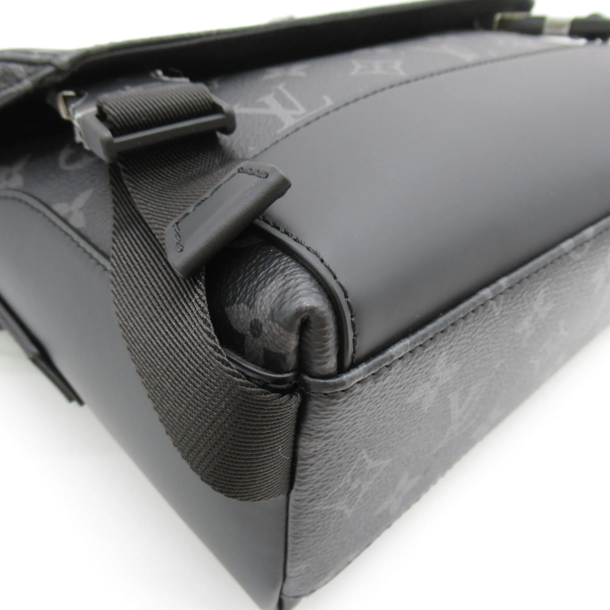 Trendy Inspired Louis Vuitton Messenger Voyage Pm Black Pvc Coated Canvas M40511