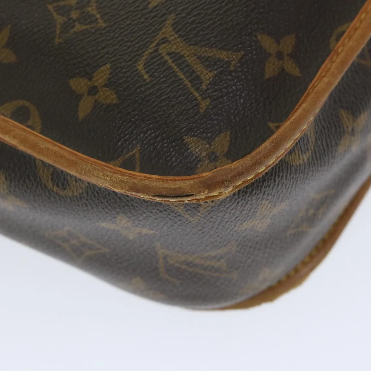 Trendy Inspired Louis Vuitton Monogram Messenger Bosphore Pm Shoulder Bag M40106 Lv Auth Ar10473
