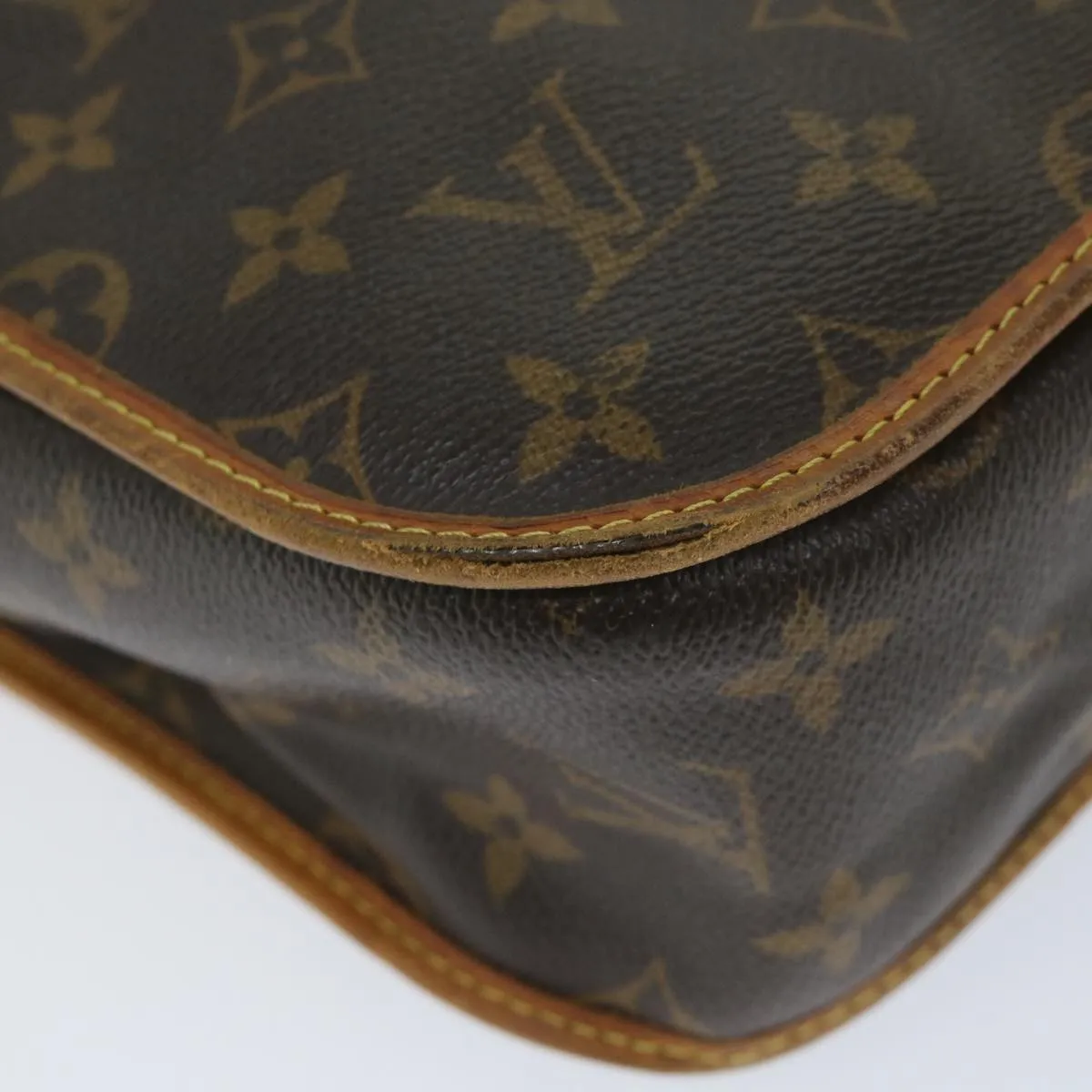 Trendy Inspired Louis Vuitton Monogram Messenger Bosphore Pm Shoulder Bag M40106 Lv Auth Ar10473