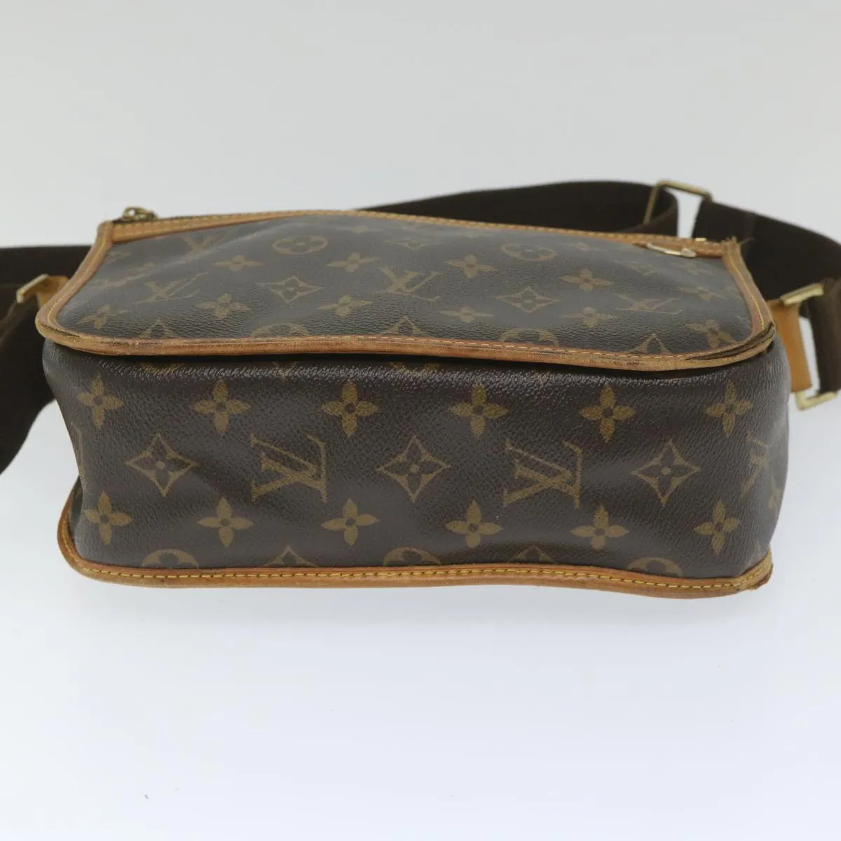 Trendy Inspired Louis Vuitton Monogram Messenger Bosphore Pm Shoulder Bag M40106 Lv Auth Ar10473
