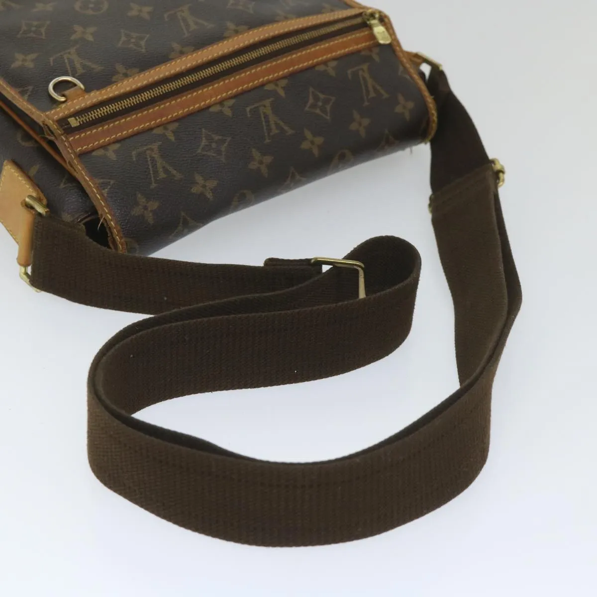 Trendy Inspired Louis Vuitton Monogram Messenger Bosphore Pm Shoulder Bag M40106 Lv Auth Ar10473